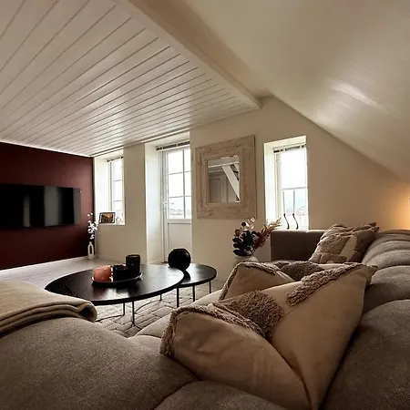 Historic Old Town 2br Duplex, Sea Views & Balcony * Stavanger