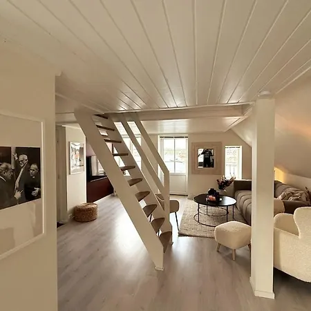 Apartment Historic Old Town 2br Duplex, Sea Views & Balcony