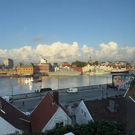 Panoramic Sea-view With Balcony Centre