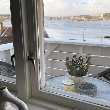 Historic Old Town 2br Duplex, Sea Views & Balcony * Stavanger
