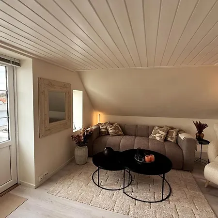 Historic Old Town 2br Duplex, Sea Views & Balcony * Stavanger